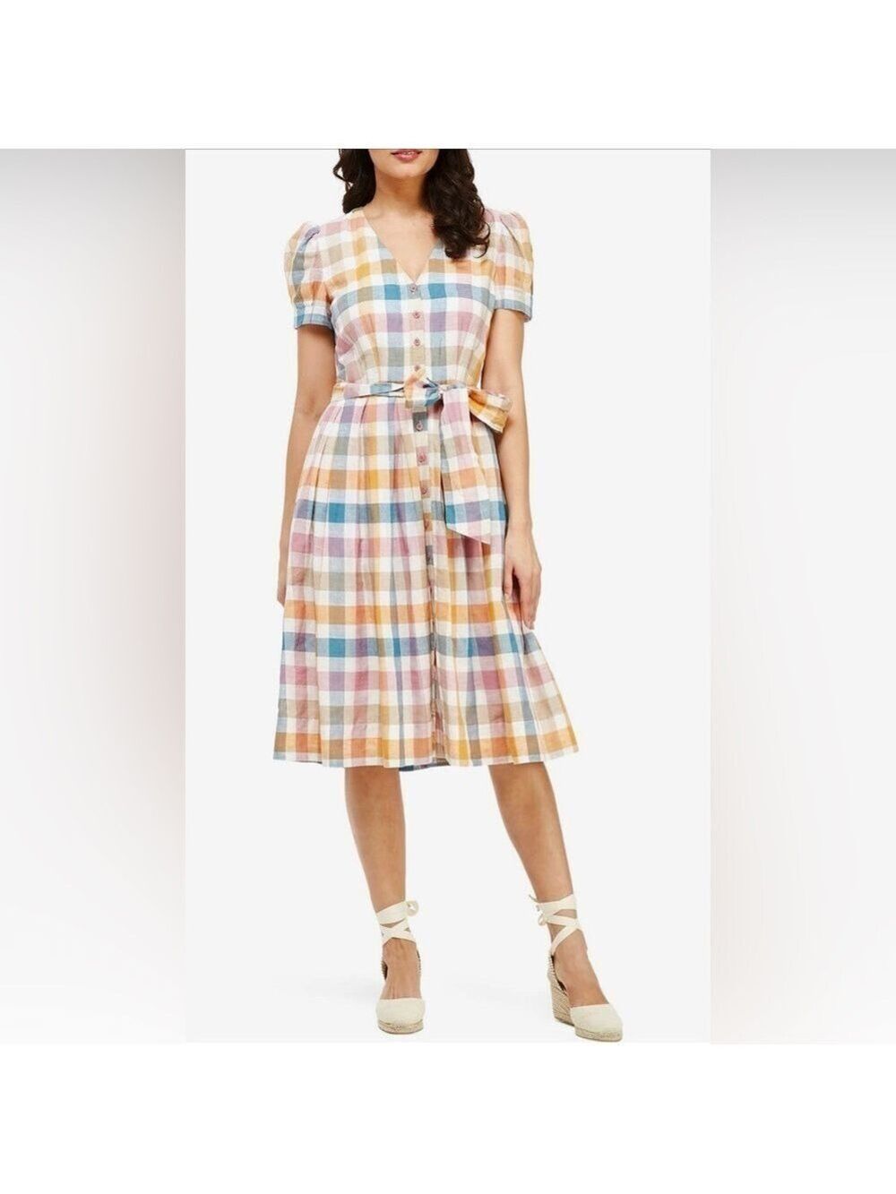 Gal Meets Glam Collection
Poppy Plaid Linen-Blend Button Down Shirtdress
Size 10